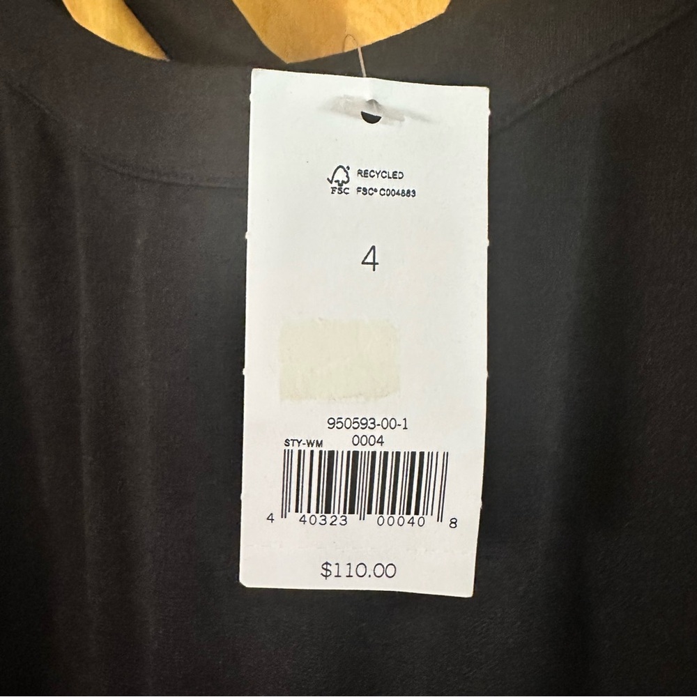 Banana Republic Knit Fit & Flare Subtle Cutout Back Dress 4 - Picture 8 of 10